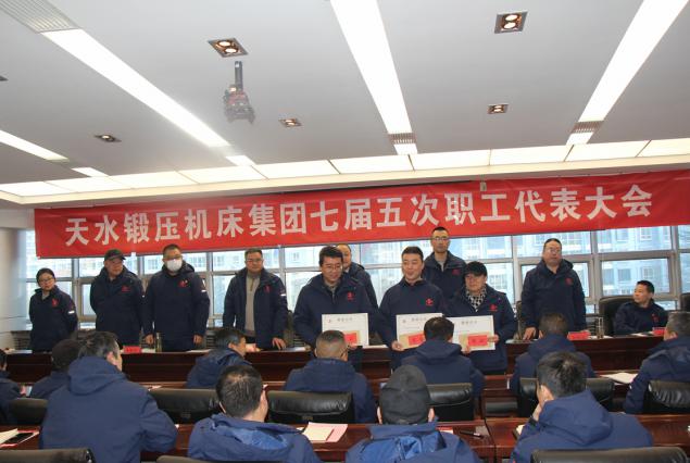 ��ˮ呉��C(j��)�����F(tu��n)�cף����60�����ߵ�������ƹ�����ِ�A�M�չ�