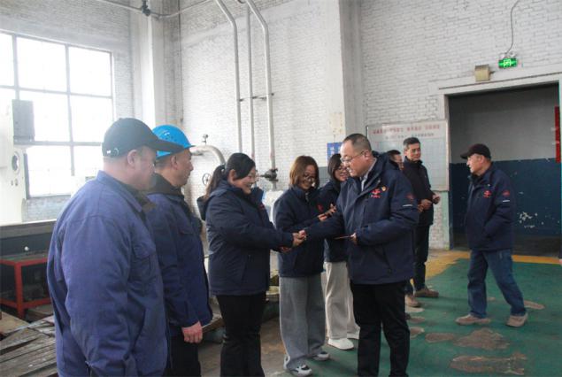 ��ˮ呉��C(j��)�����F(tu��n)�I(l��ng)��(d��o)�o����(ji��)��(ji��n)��һ����������